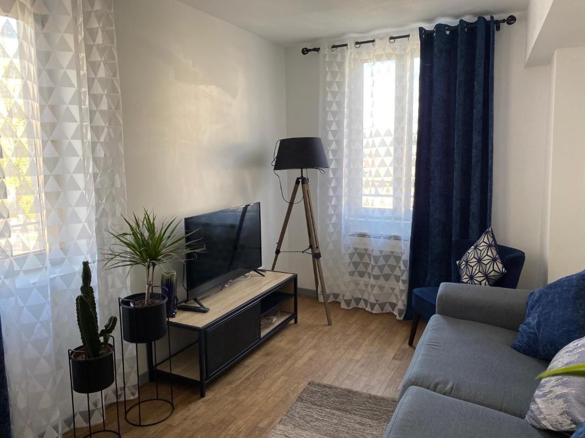 Aventurine Apartment *